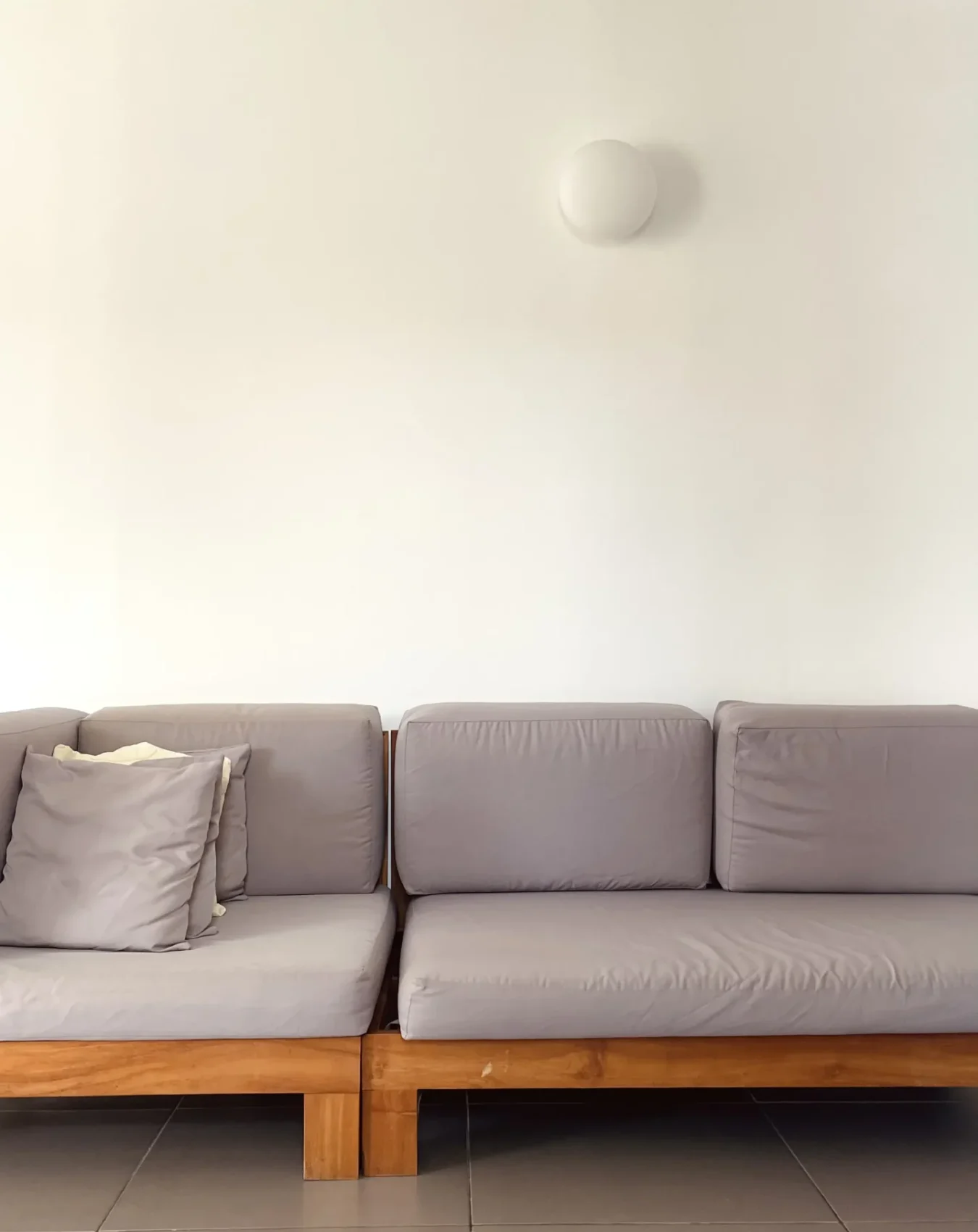 salon_1_acase_living_ste_anne_guadeloupe_alouer_canape_teck