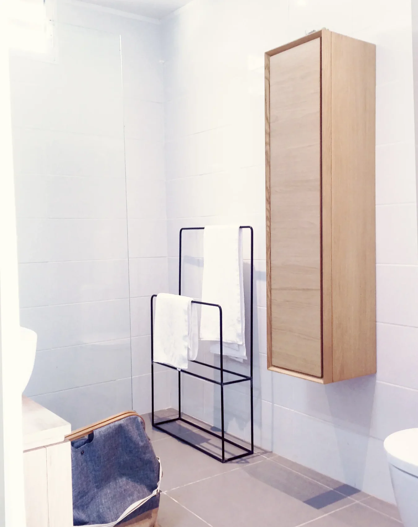 sdb_2_acase_living_ste_anne_guadeloupe_alouer_porte_serviettes