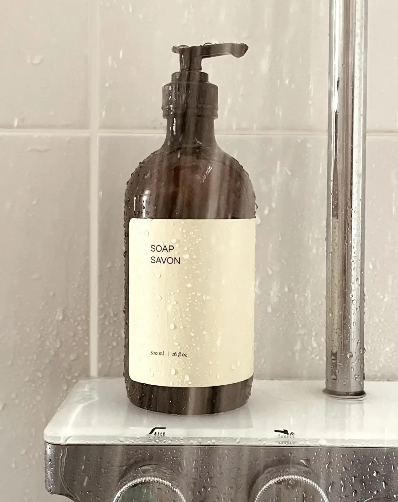 sdb_3_acase_living_ste_anne_guadeloupe_alouer_savon_douche